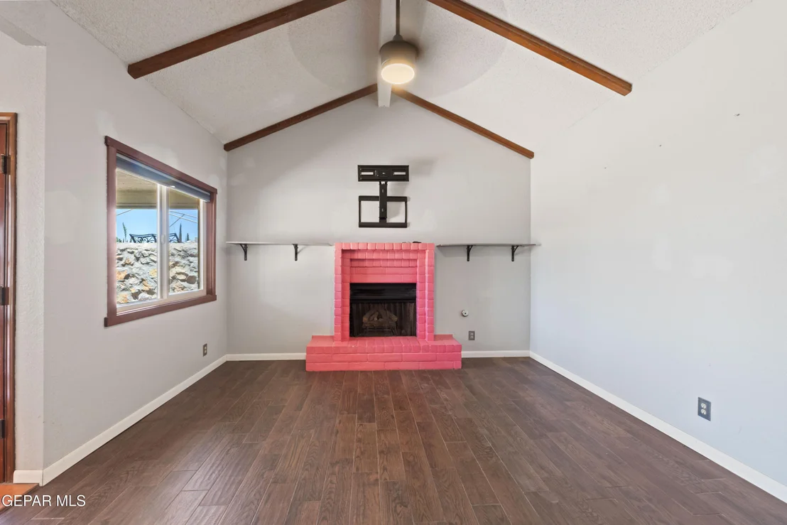 Photo of 903 AGUA CALIENTE Drive