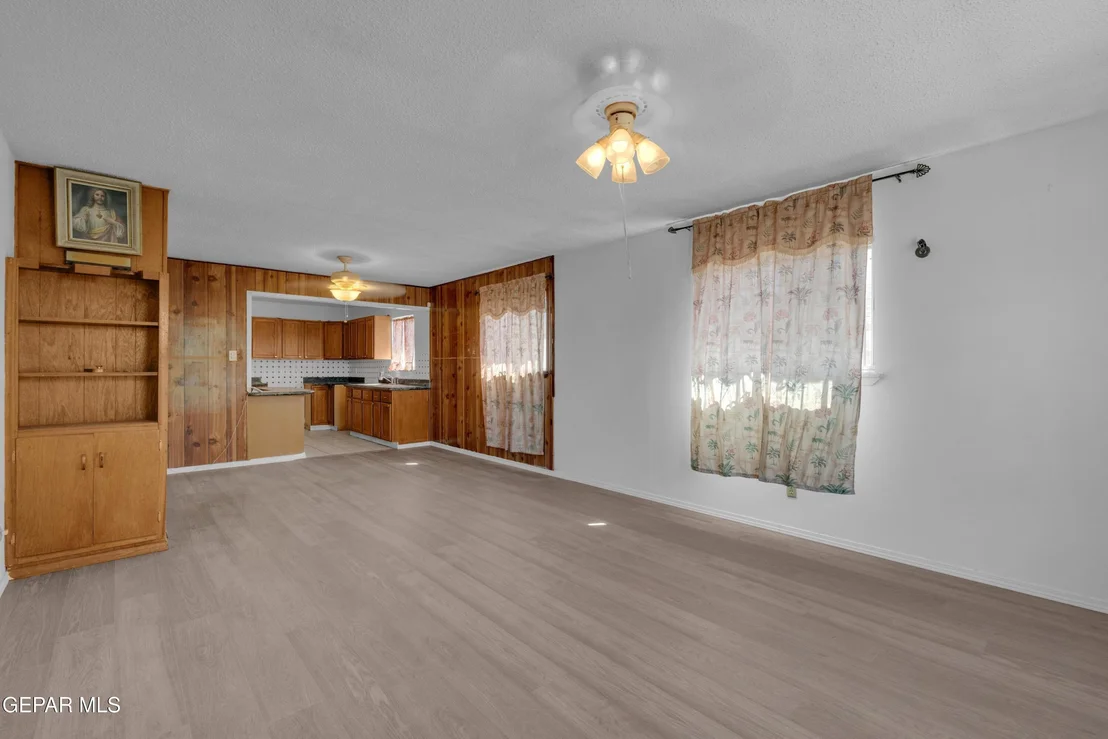 Photo of 3601 Truman Avenue