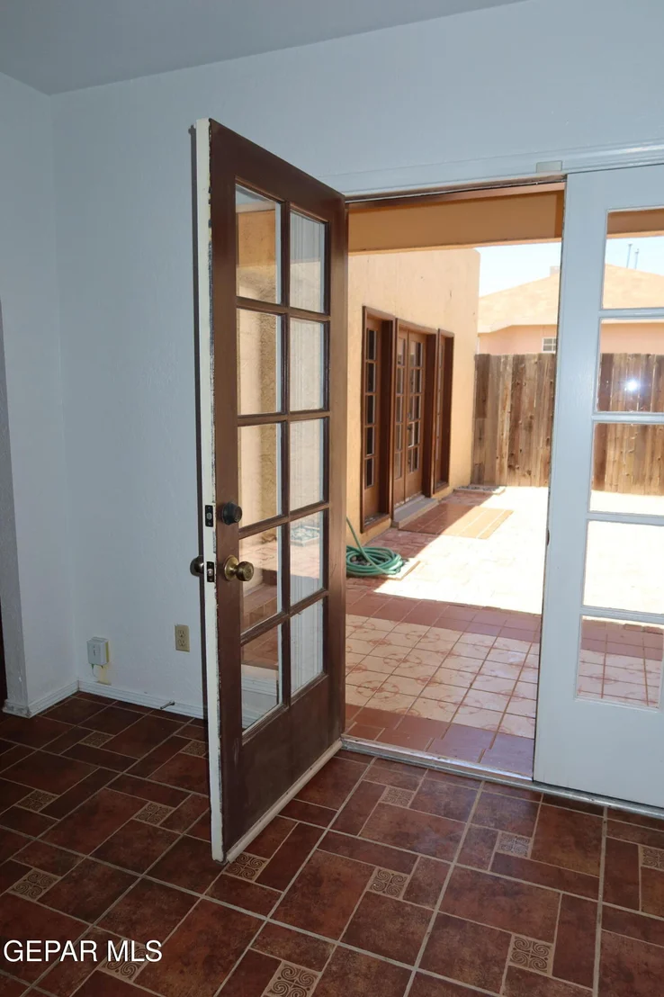 Photo of 836 DE LEON Drive