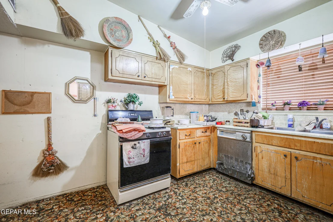 Photo of 220 MOONGLOW Drive
