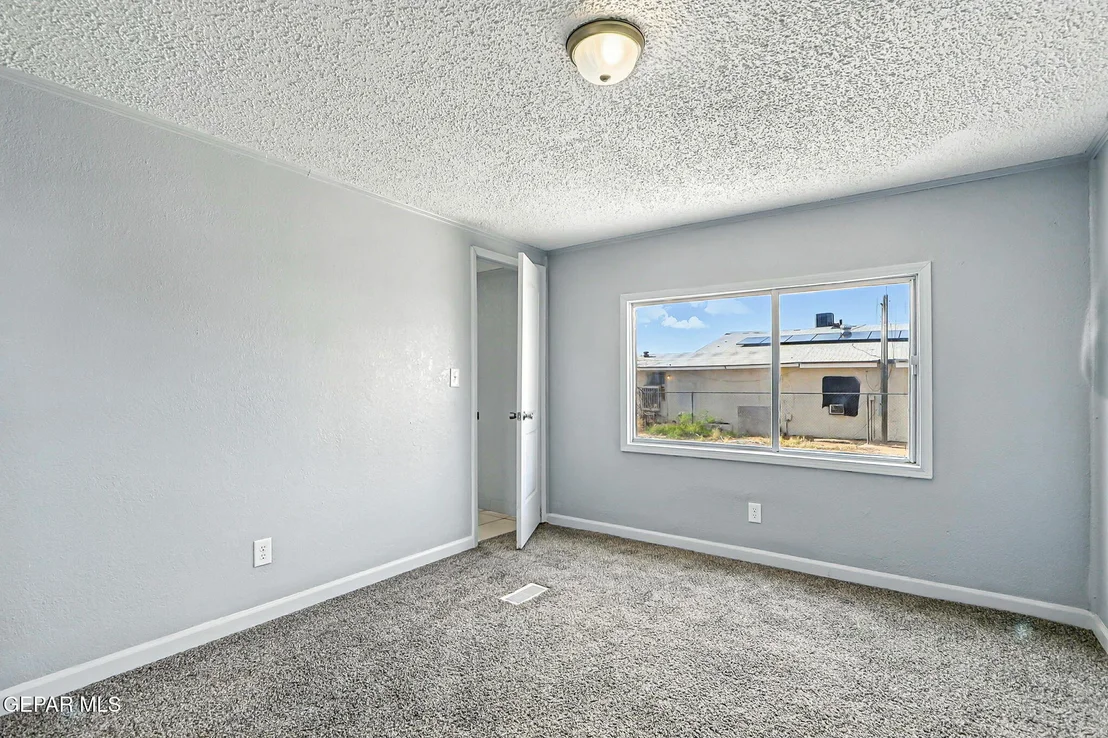 Photo of 736 Palmer Place