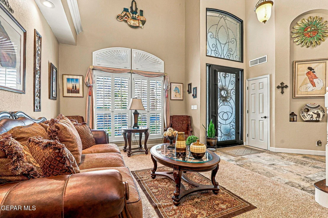 Photo of 1158 PINE RIDGE Way