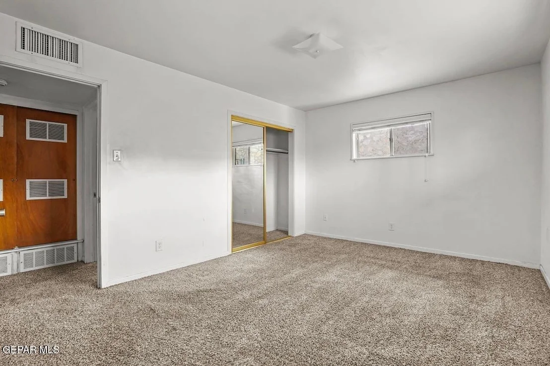 Photo of 4208 HAMPSHIRE Lane