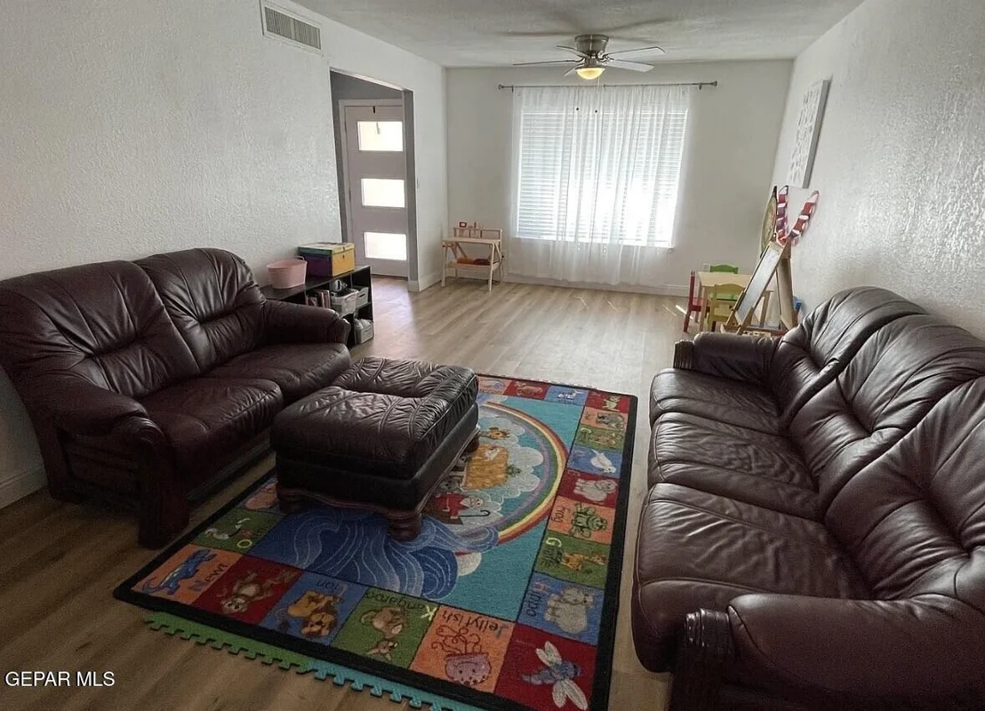 Photo of 1856 MIKE HILL Drive