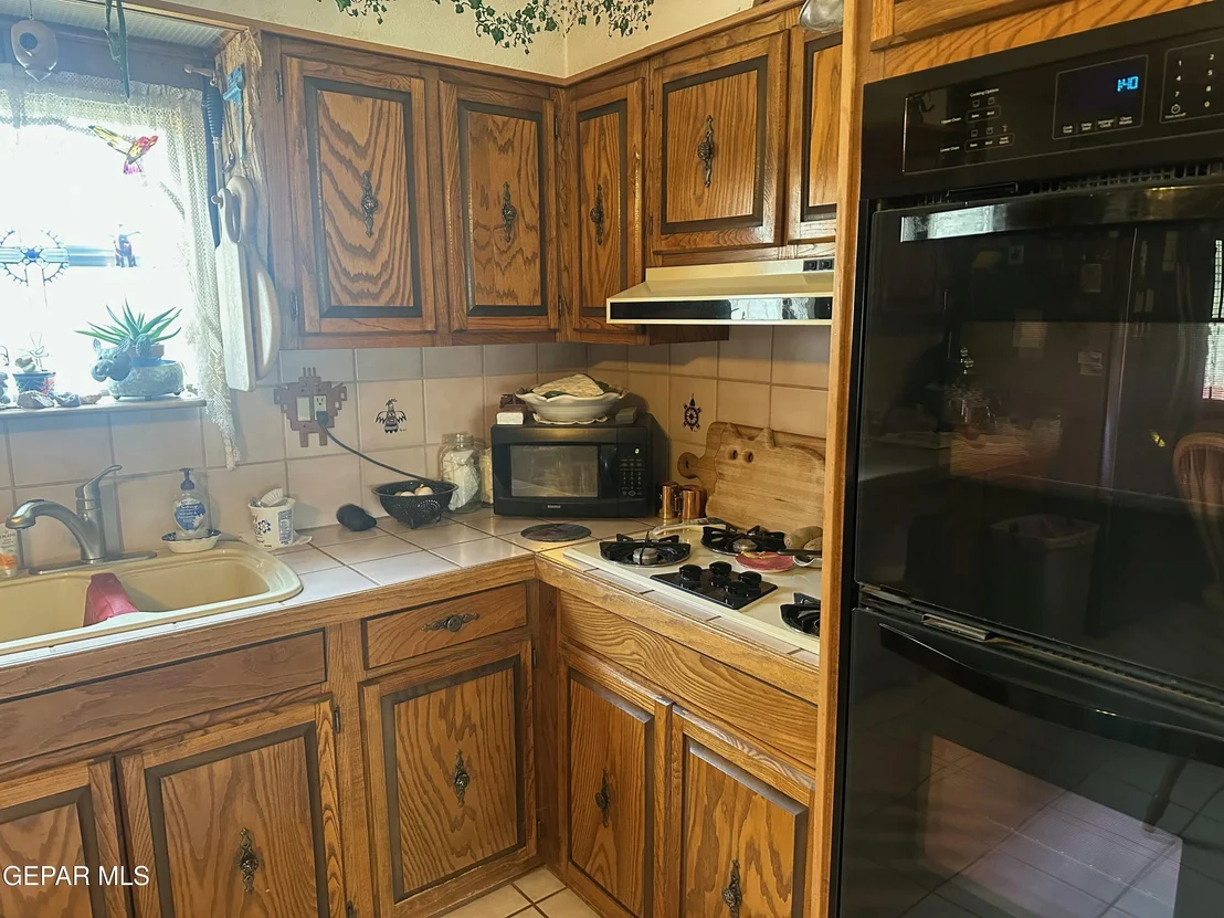 Photo of 8701 Hickory Lane