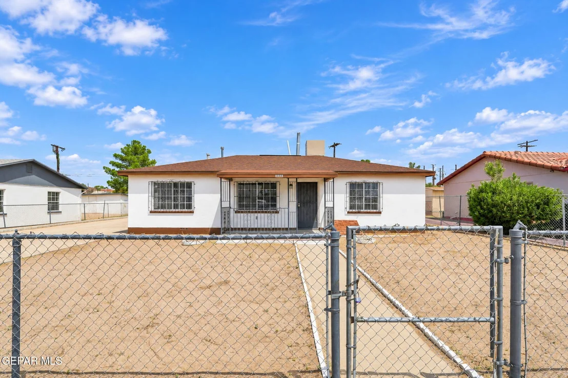 Photo of 7609 MAZATLAN Drive