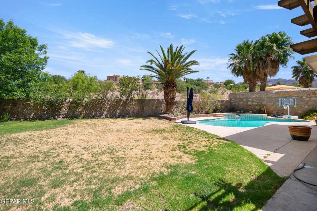 Photo of 6301 BRISA DEL MAR Drive