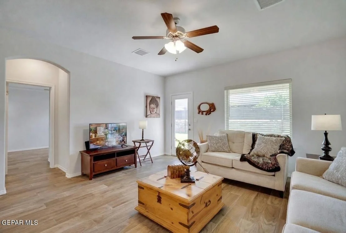 Photo of 7328 Glacier Drive