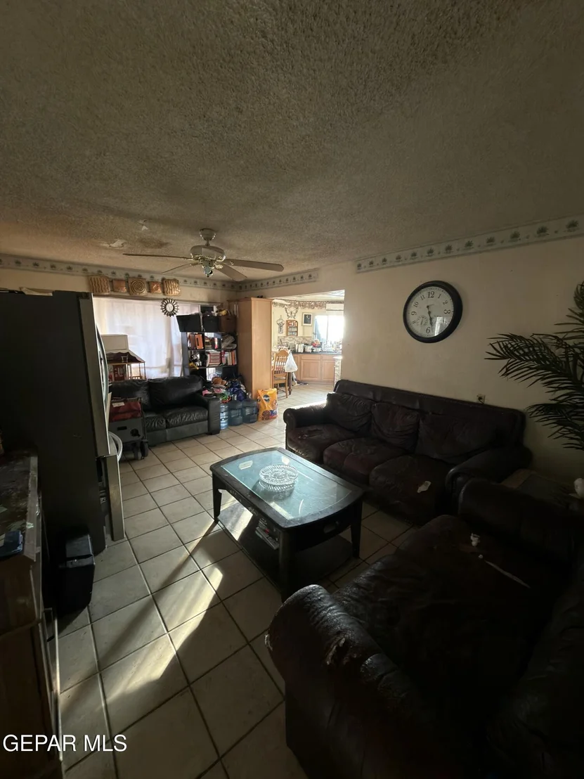 Photo of 1657 LOMALAND Drive