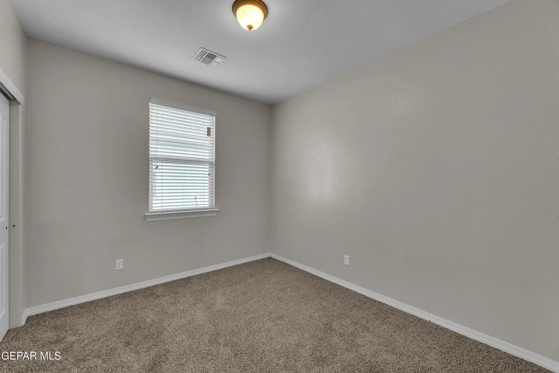 Photo of 2209 Glitter Point