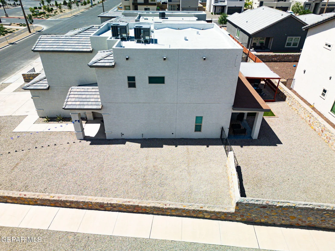 Photo of 804 BLINGWOOD