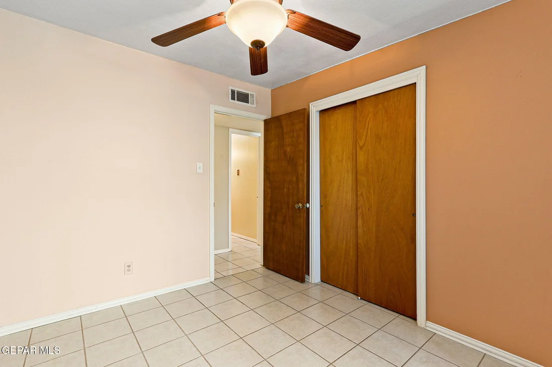 Photo of 233 MANUEL Drive