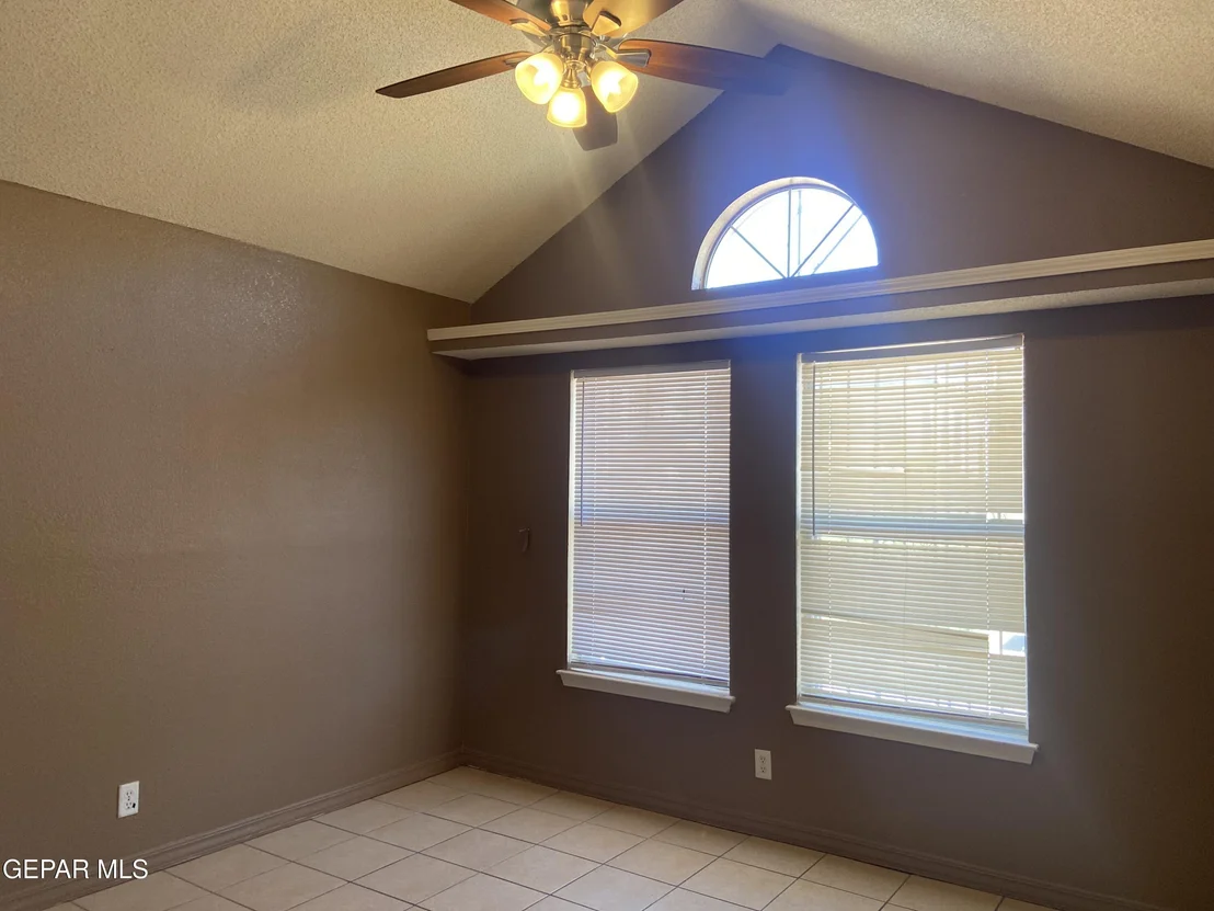 Photo of 1261 Vikki Carr Lane