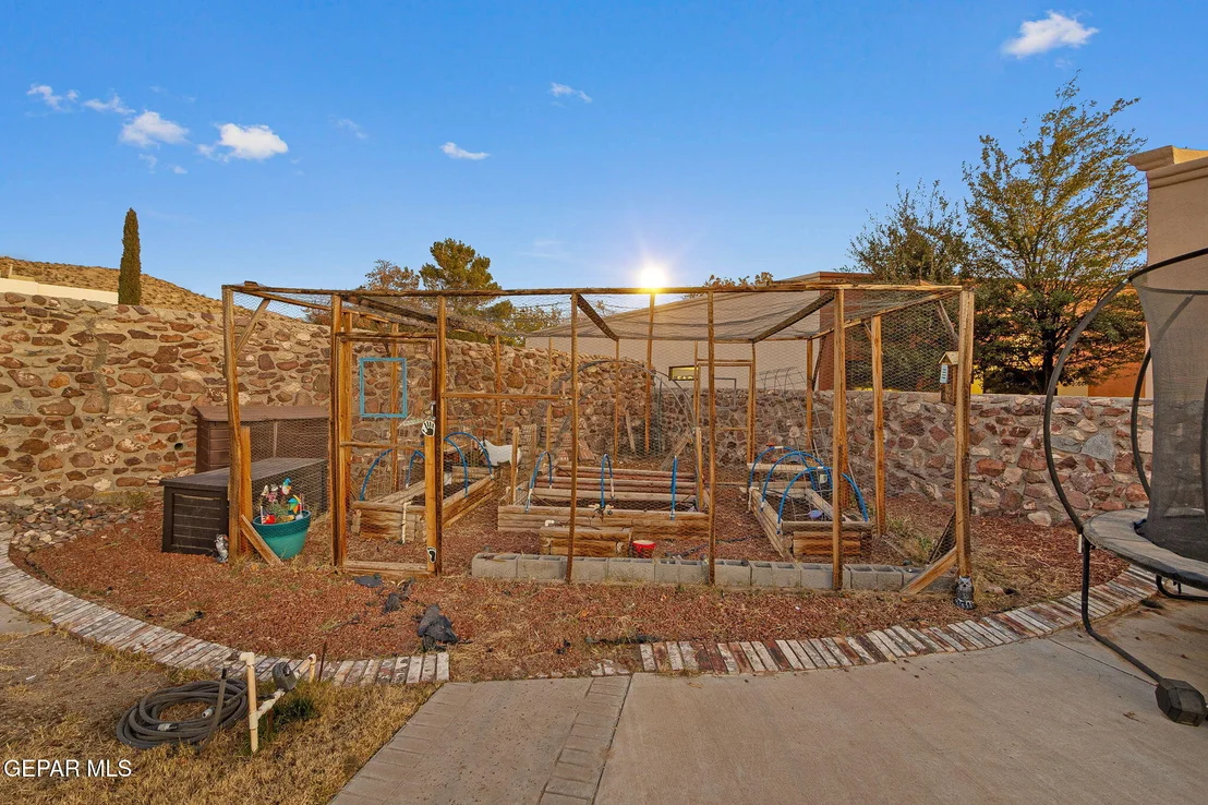 Photo of 550 OLMECA Drive