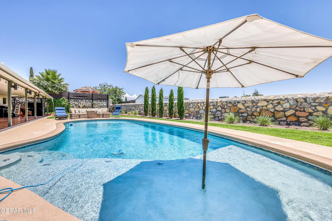 Photo of 10528 Ashridge Drive