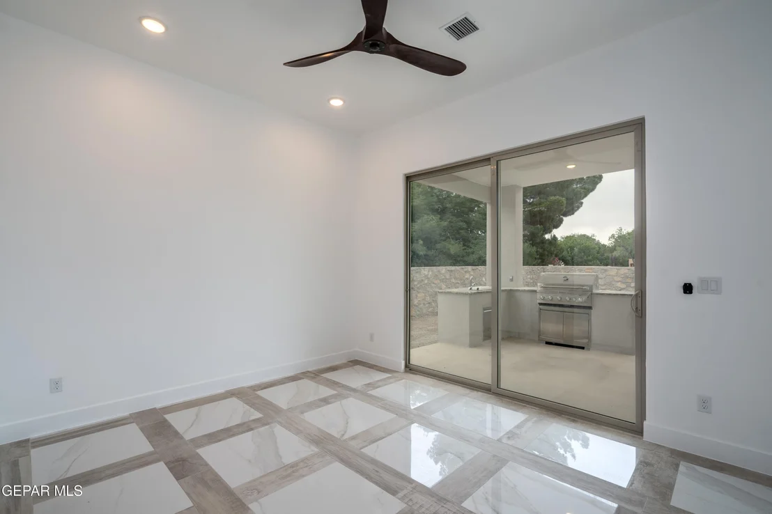 Photo of 653 BIR Circle