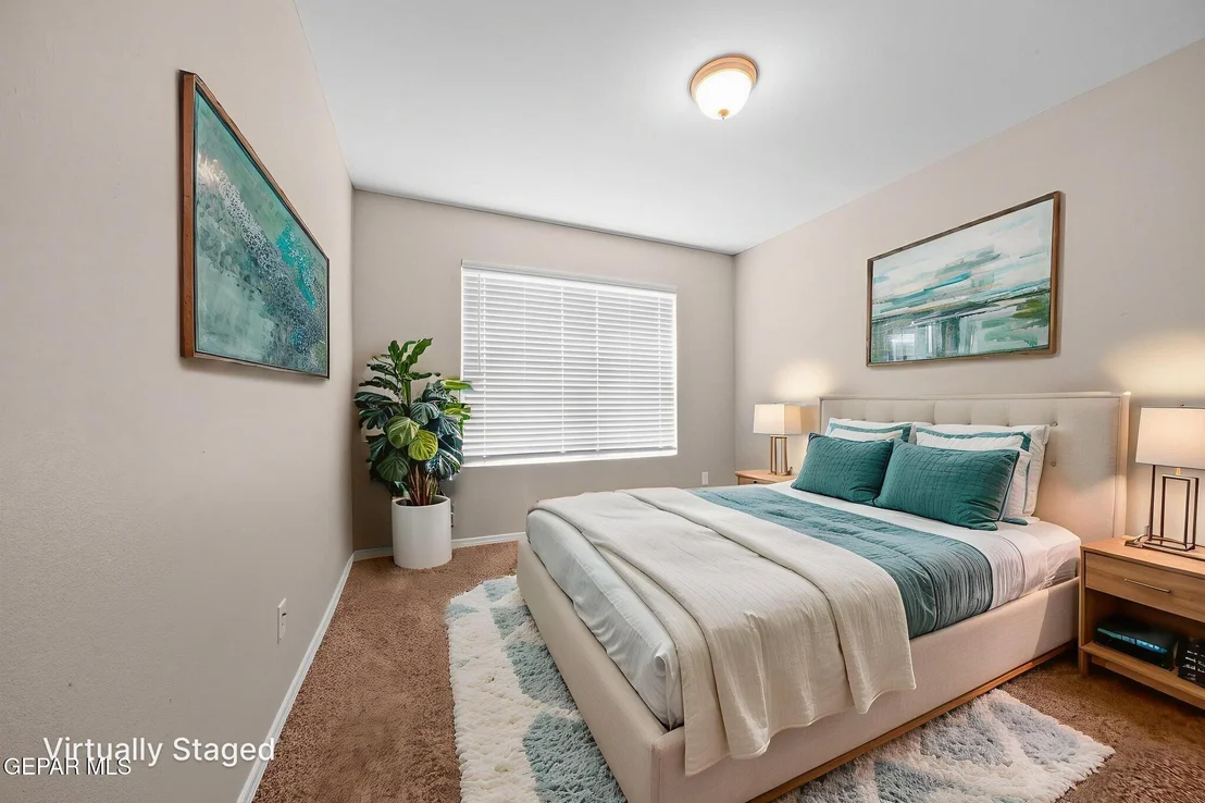 Photo of 938 YELDON Place