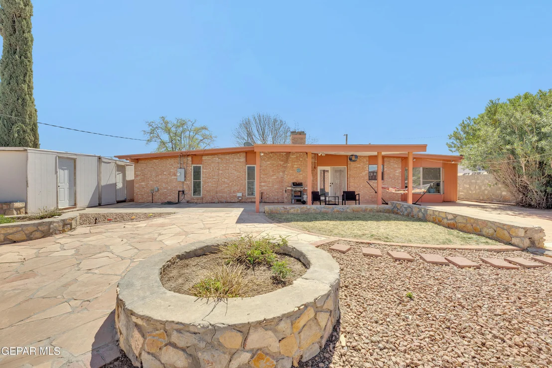 Photo of 10305 ASHWOOD Drive