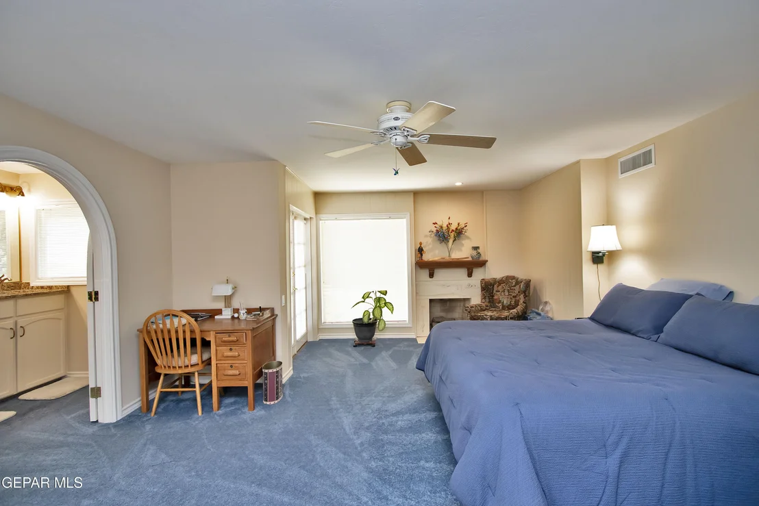 Photo of 517 Stonebluff Road