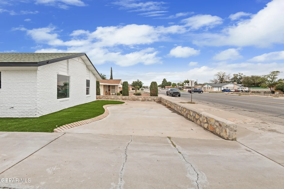 Photo of 3202 Wedgewood Drive