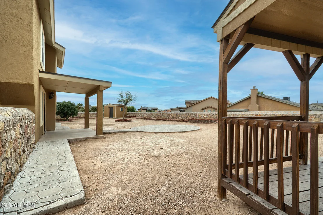 Photo of 455 Shadow Glen Court