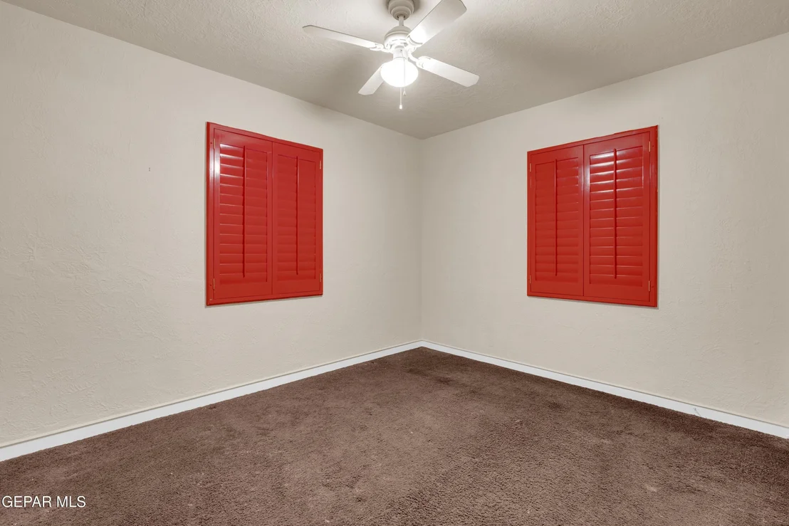 Photo of 800 Raynolds Street