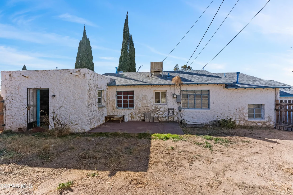 Photo of 1101 MESITA Drive