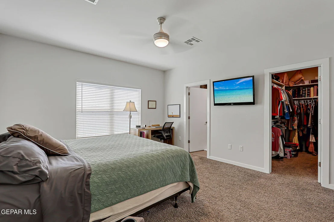 Photo of 424 STETSON Drive