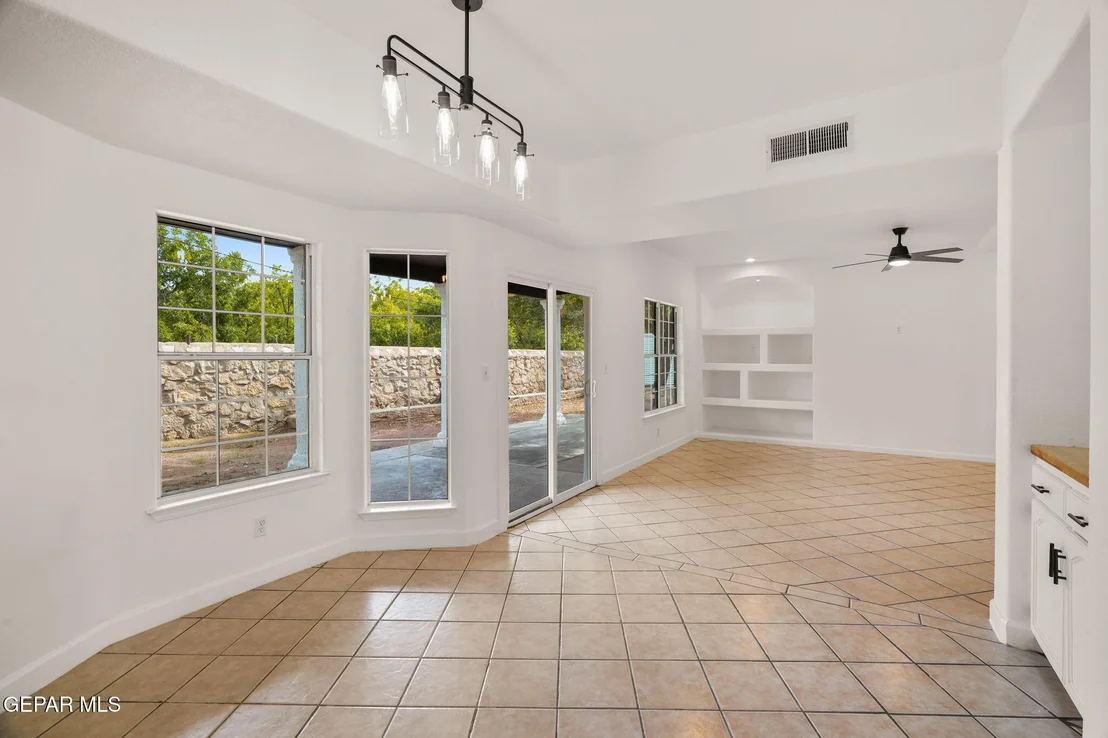 Photo of 12385 Orchard Park