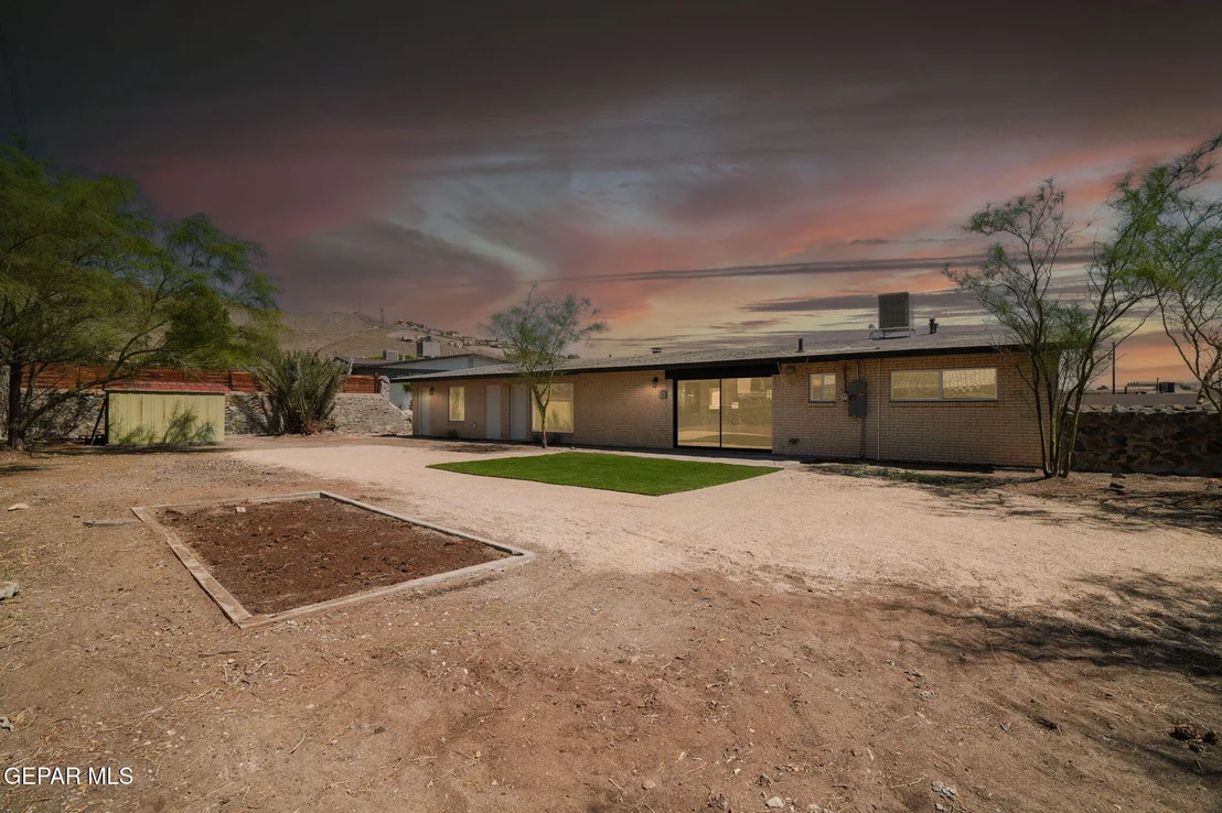 Photo of 4318 Larchmont Drive