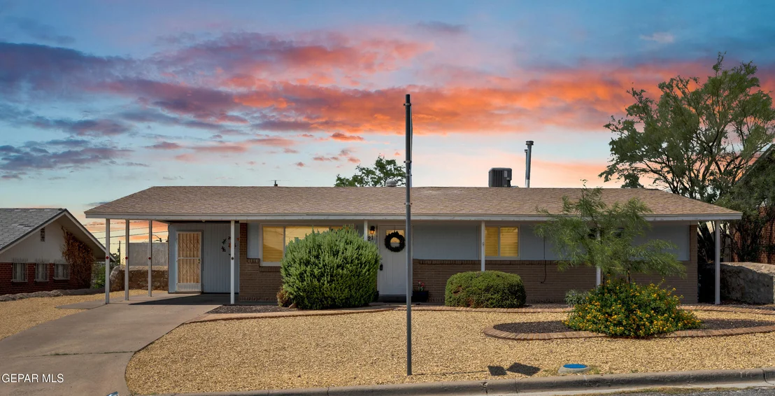 Photo of 321 CRESTMONT Drive