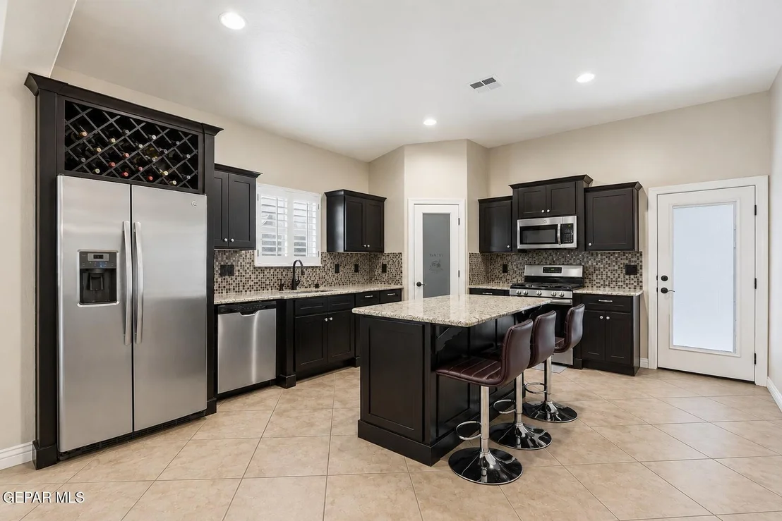 Photo of 1125 ASHERTON Place