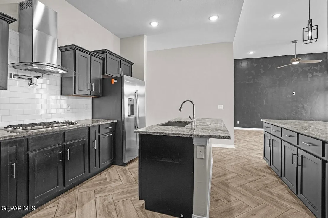 Photo of 965 CROOKED RIVER Drive
