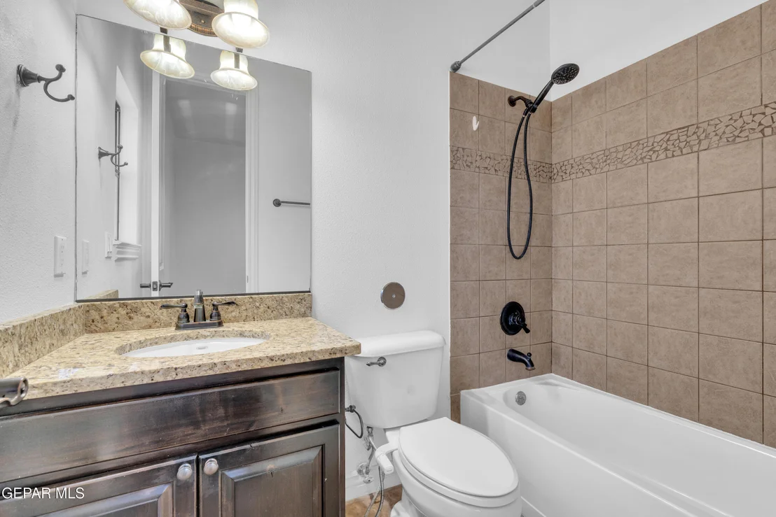 Photo of 5833 SUNDALE Road