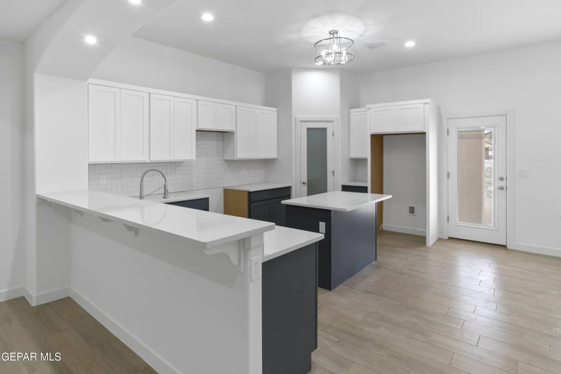 Photo of 424 Plateau Drive