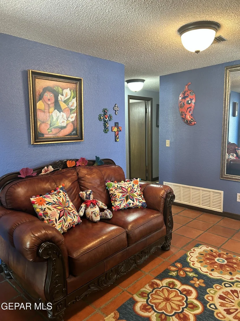 Photo of 804 LAKESHORE Drive