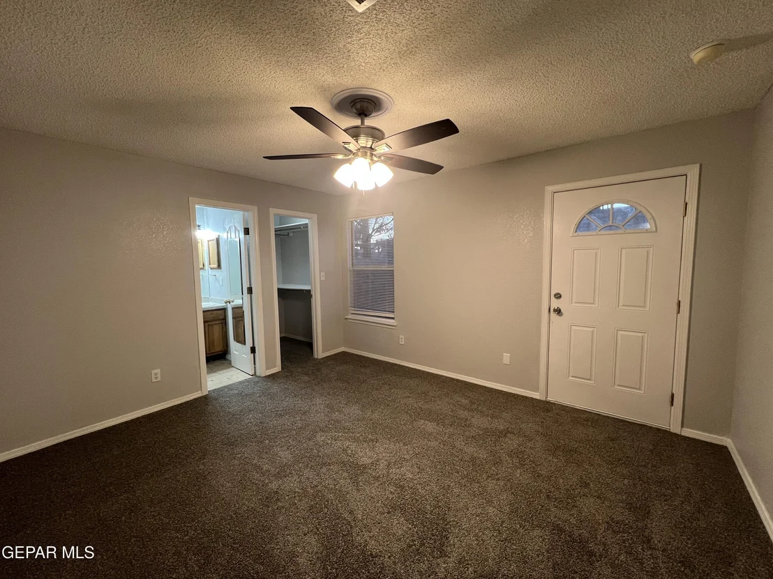 Photo of 10256 VALLE SUAVE Drive