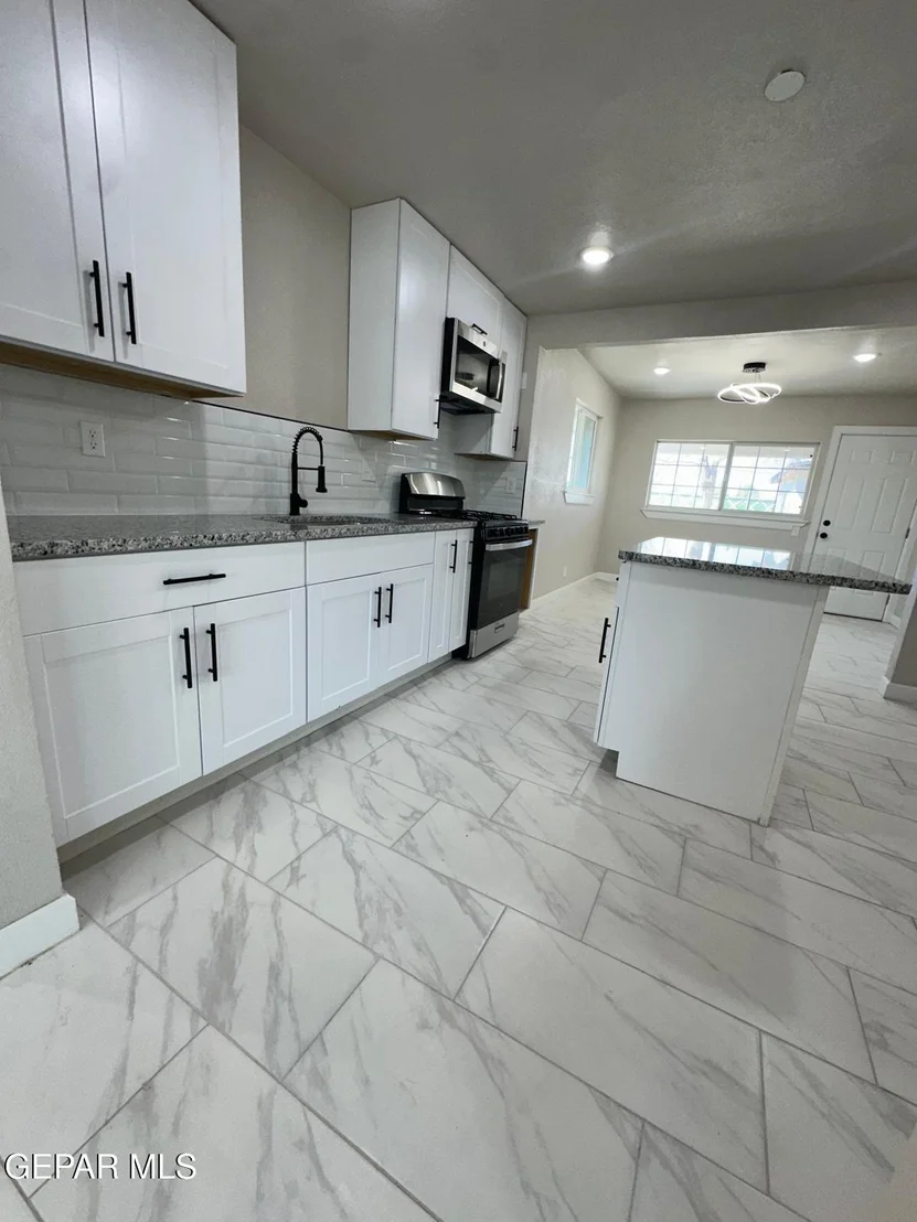 Photo of 7216 Amethyst Road