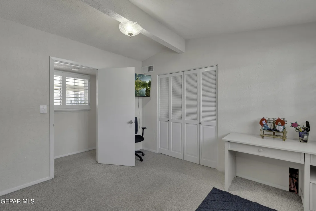 Photo of 801 MONTCLAIR Drive