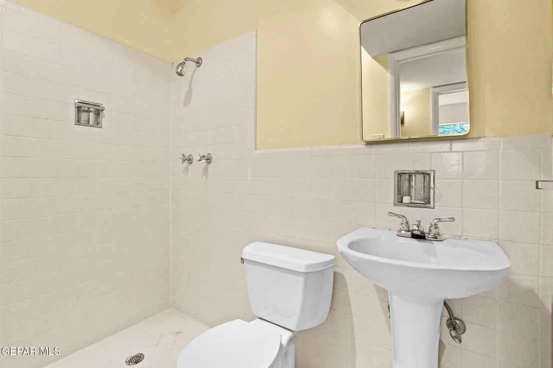Photo of 416 POCANO Lane