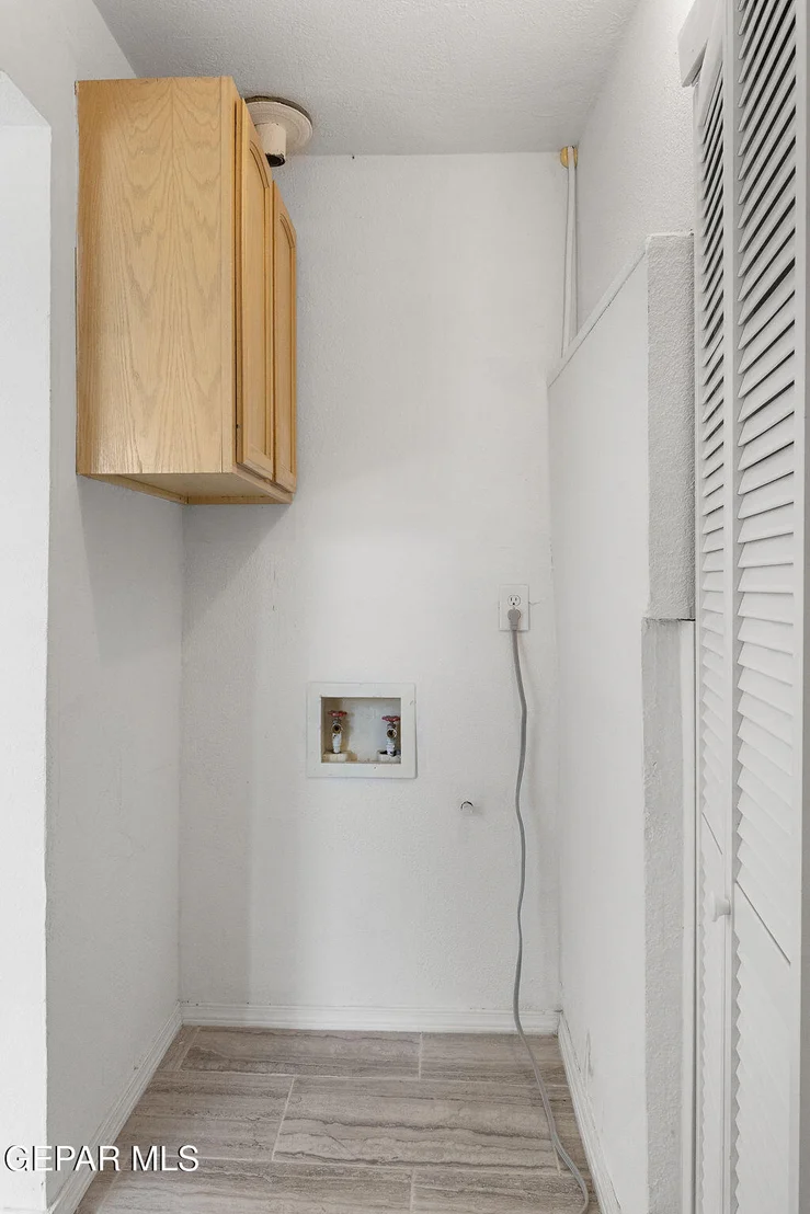 Photo of 2736 HAWICK Road