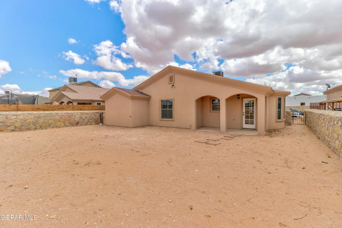 Photo of 3017 WOODHEAD