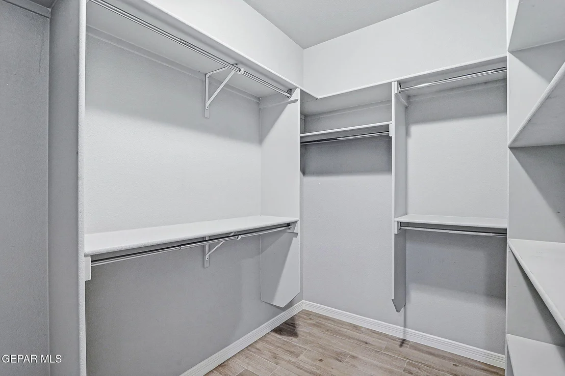 Photo of 932 PENRITH Street
