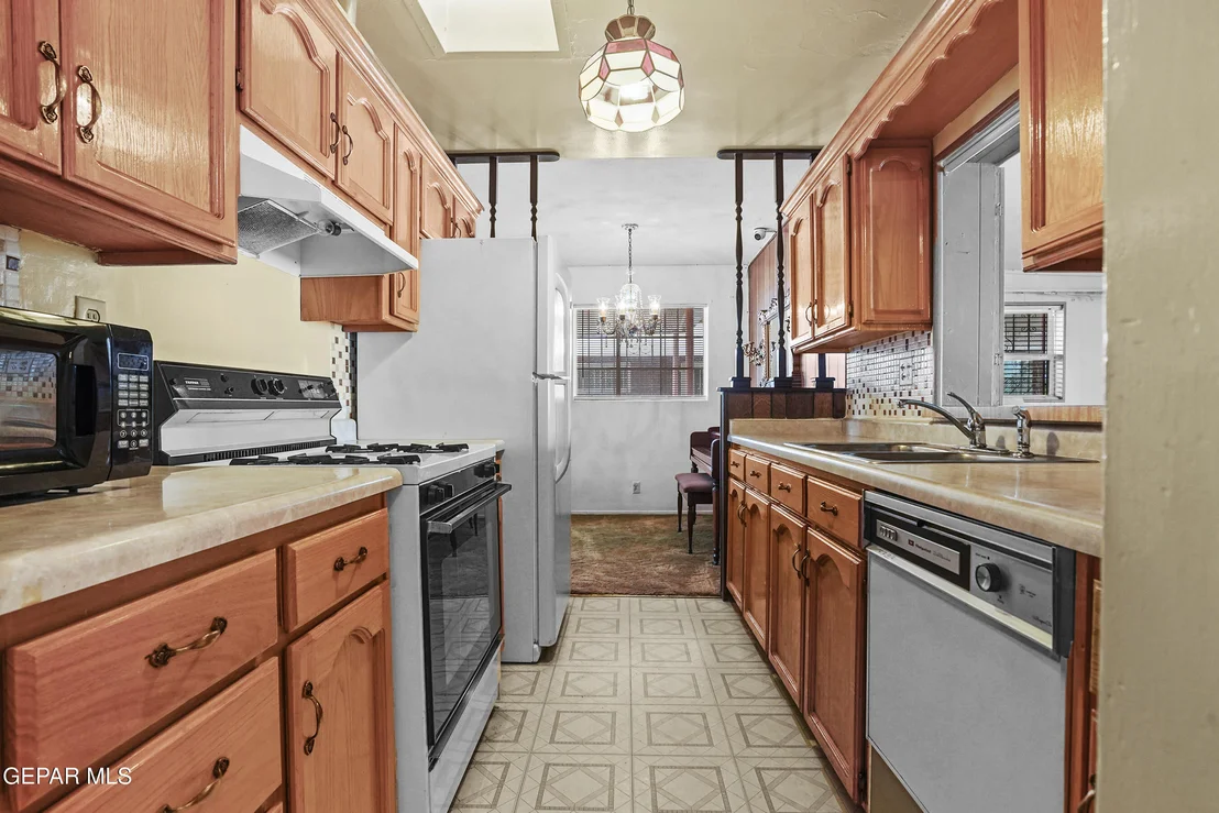 Photo of 656 CORTEZ Drive