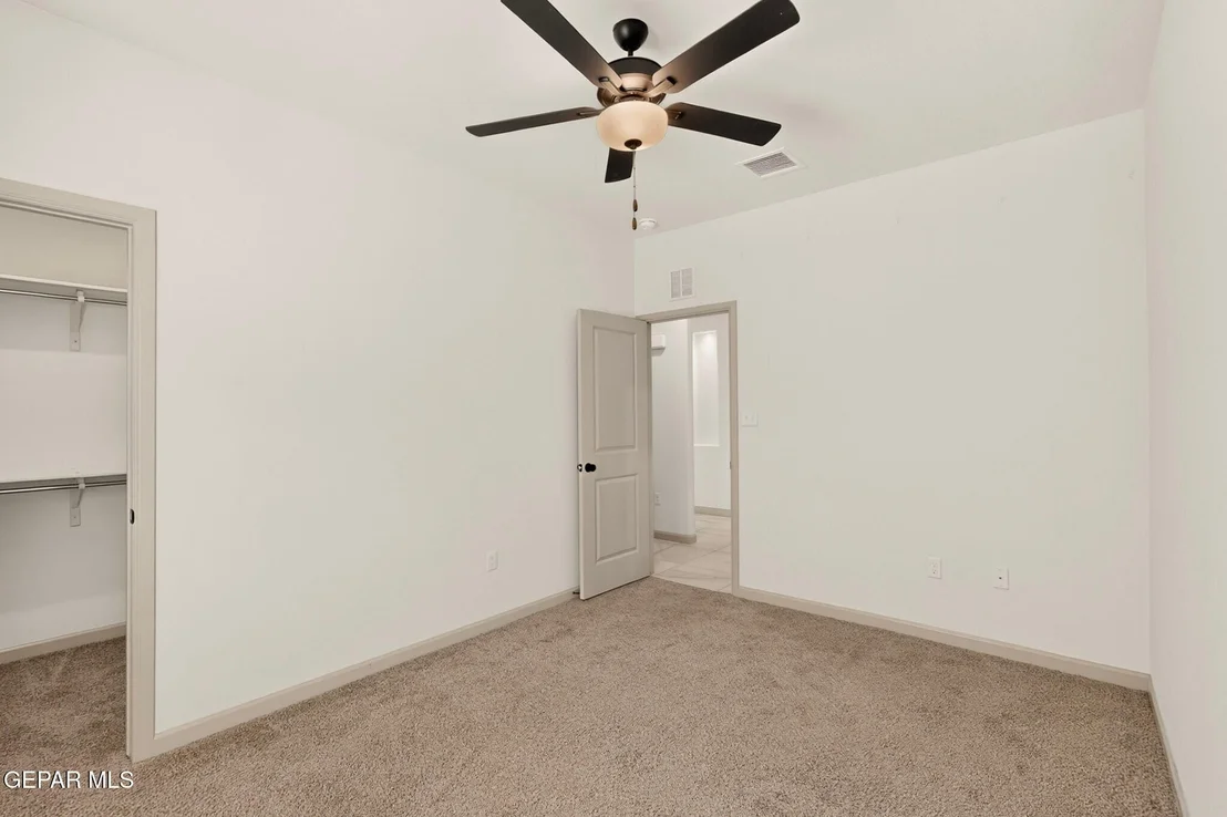 Photo of 968 GULF STREAMS Avenue