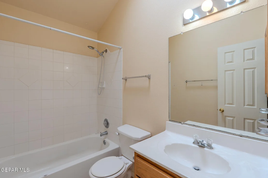 Photo of 5721 LAUREL CLARK Lane