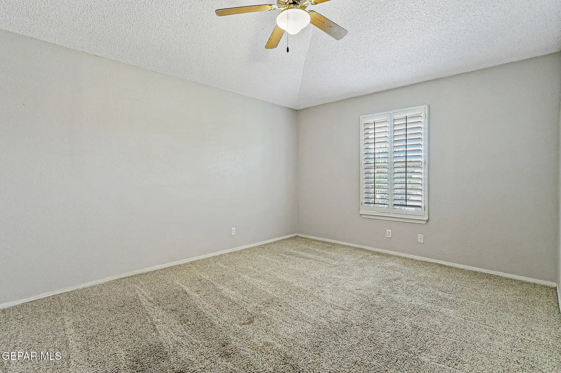 Photo of 1400 Maple Ridge Way