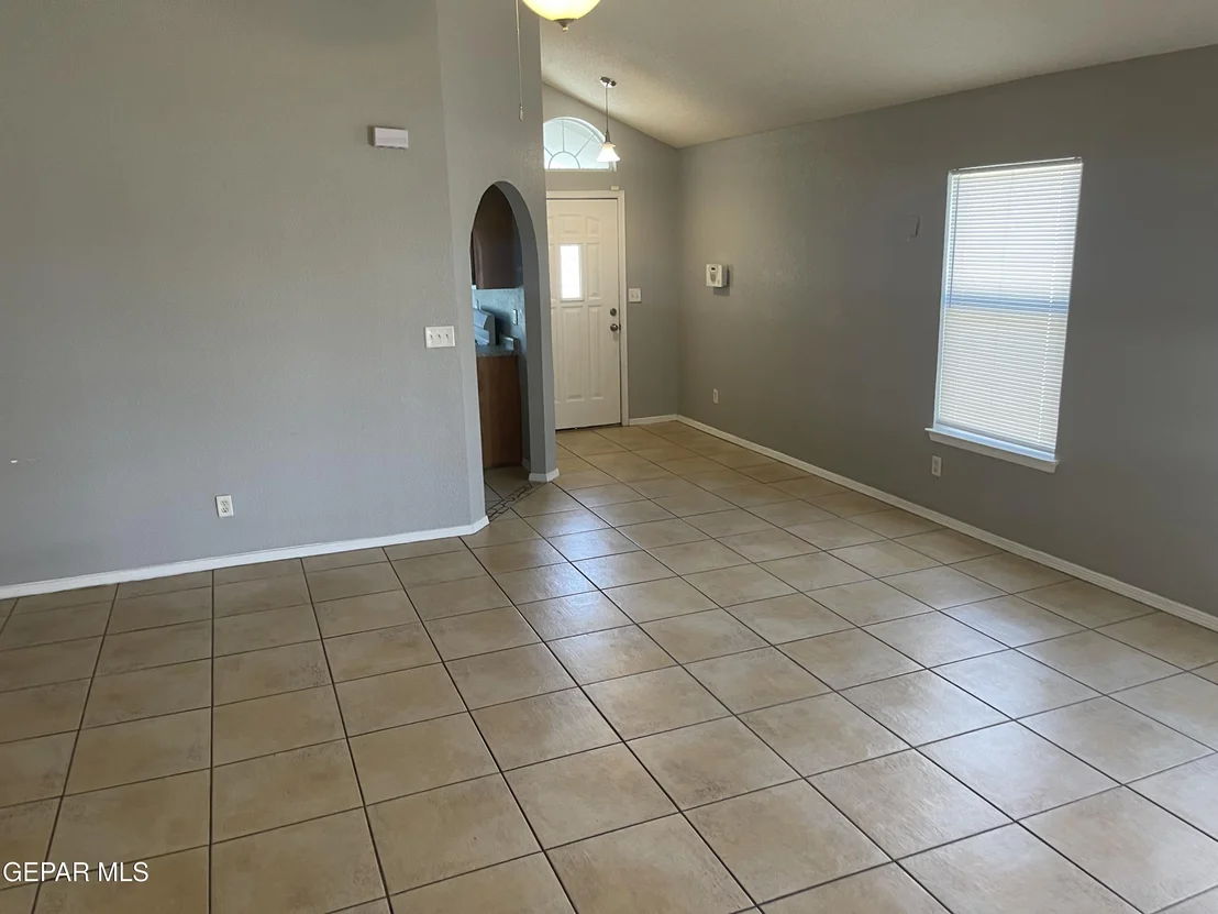 Photo of 3920 TIERRA MARFIL Road