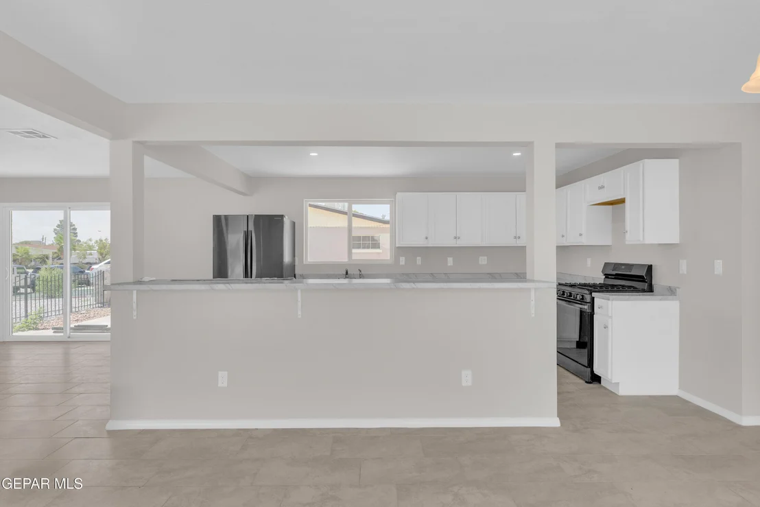 Photo of 6001 FANDANGO Place