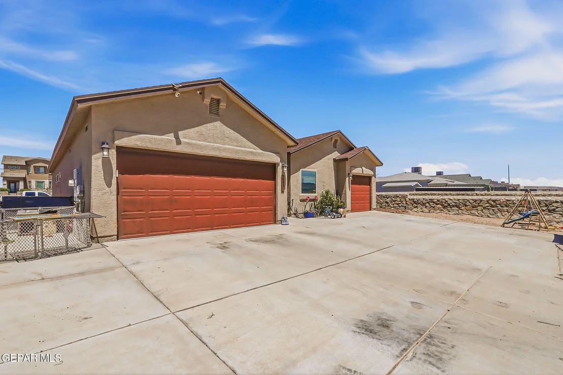 Photo of 14840 PEBBLE HILLS Boulevard